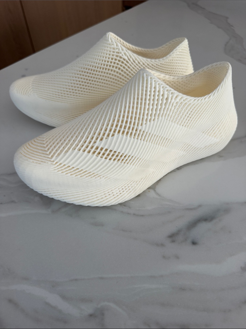 adidas Women’s Slip-On Climacool Mesh Sneakers (women’s 6.5 // men’s 5.5) - Picture 1 of 7